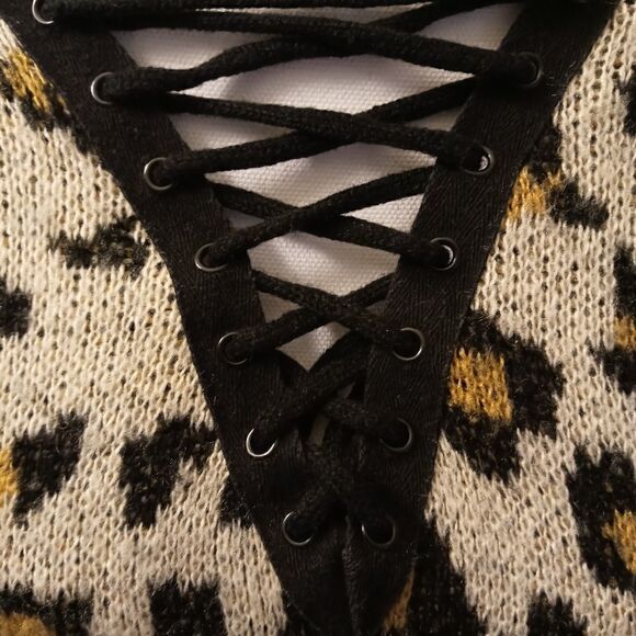 Love Tree Spotted Lace Up Collar Sweater-Long Sleeve-Medium - Picture 2 of 3